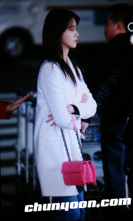 [PIC][23-02-2015]YoonA trở về Hàn Quốc vào sáng nay B-f8n1KCQAAjz5x