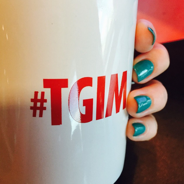 nova969's tweet photo. .@kateritchie01's nails are TEAL - the colour for #ovariancancerawareness #ColourforaCause @OvarianCancerOz #TGIM http://t.co/6F8iIt7Fl5