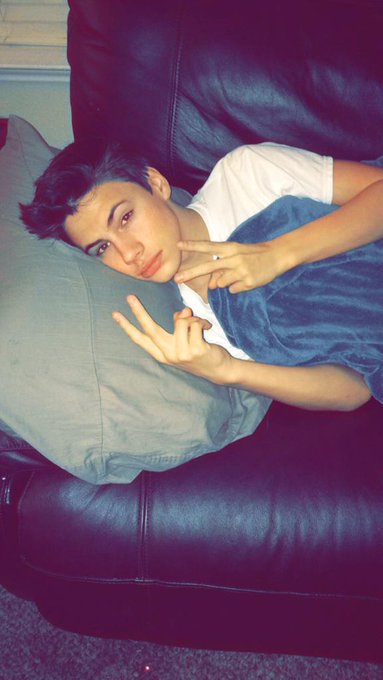 Watch Aaron Fuller's leaked NSFW photo on TwXstars