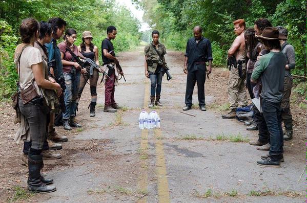 IslasDaisy_97's tweet image. tonight #TWDSurvive 
RT if you want and watch the episode