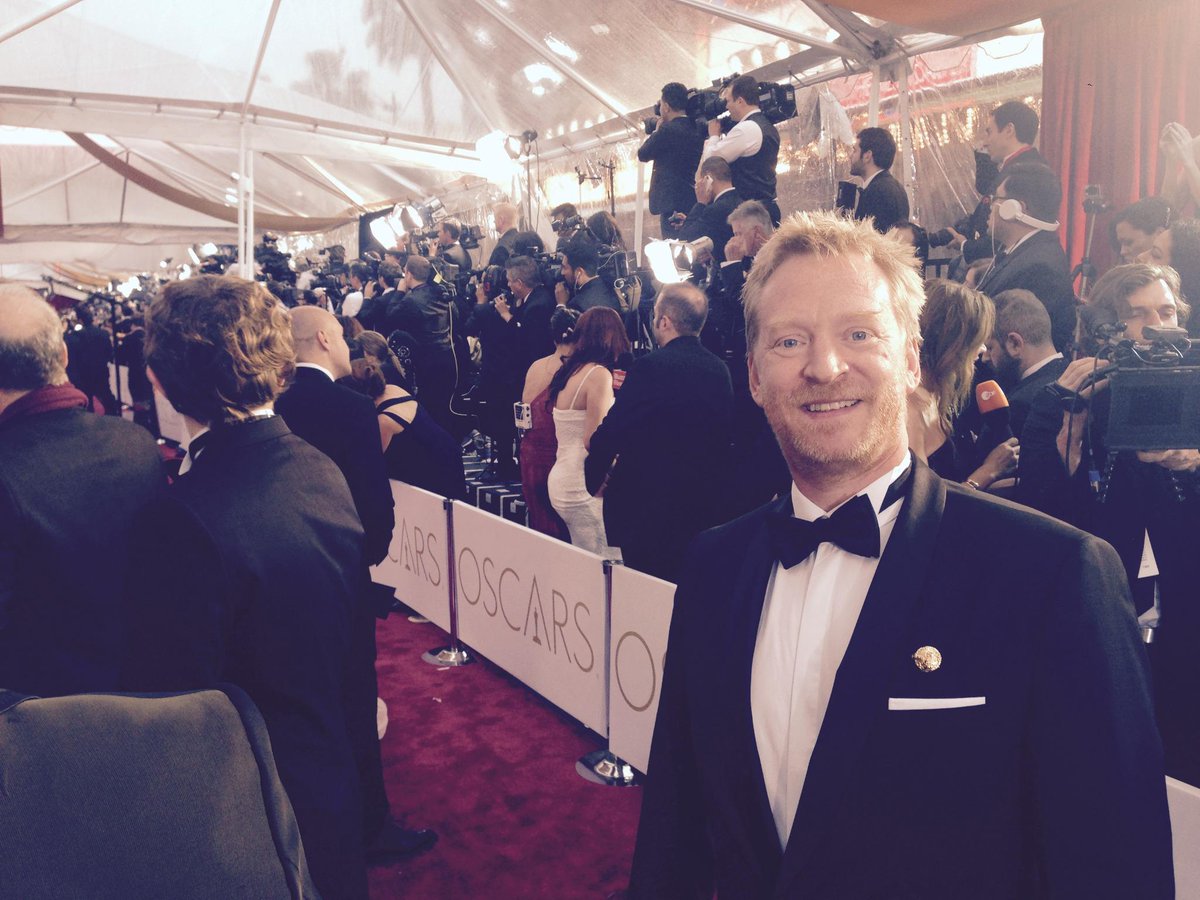 rspvfx's tweet photo. #rspvfx on the #OscarsRedCarpet. Good luck Richard Stammers, Lou Pecora, Cameron Waldbauer &amp; Tim Crosbie @rajclark http://t.co/NIjtfXpKUs