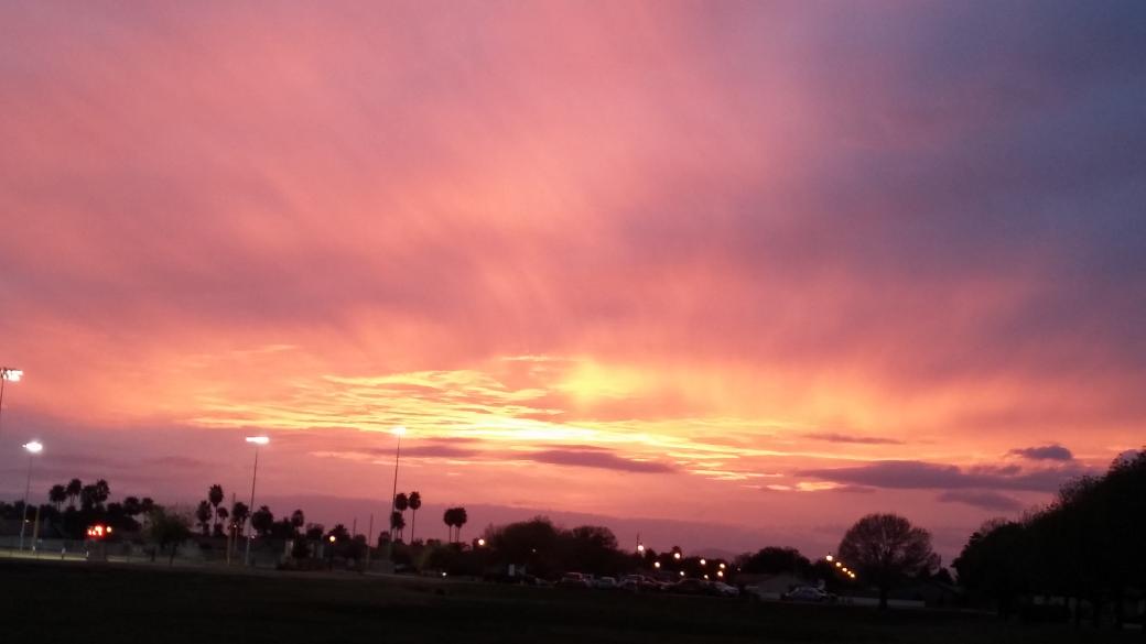 JulesMonroy5's tweet photo. Az has the best sunset http://t.co/QNrTuYGJto