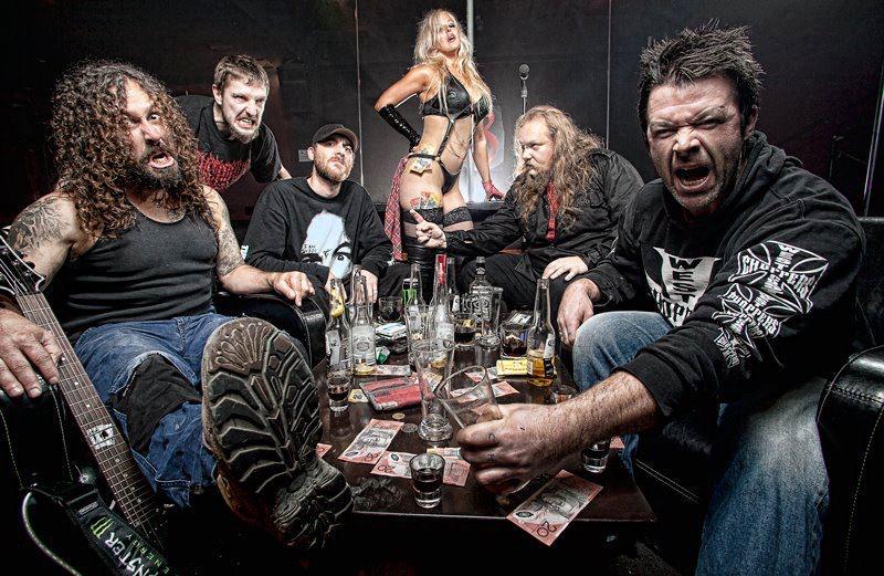 WILD UNTAMED METAL PARTY AHEAD! 😝 <a href="/ButcherBabies/">BUTCHER BABIES</a> + <a href="/heaventheaxe/">HEAVEN THE AXE</a> at Cherry Bar #Melbourne this Wed 25!! #sw15