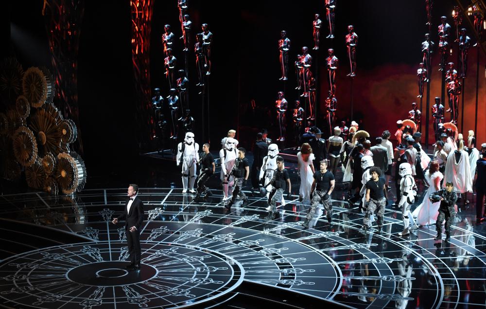usatodaylife's tweet image. So, let's talk about those storm troopers dancing away in the #Oscars opening number usat.ly/1JAQfl1