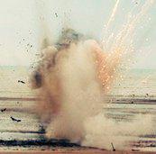 MechaSonicBot's tweet image. @ClassicTailsRP @SonicHedgehogRP (he enters the ocean at high speed)