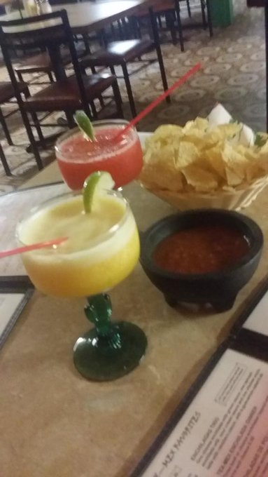 National Margarita Day! #Holaaaaa http://t.co/YNJJgY1wSi<a href="/tag/holaaaaa"class="tags">#Holaaaaa</a>