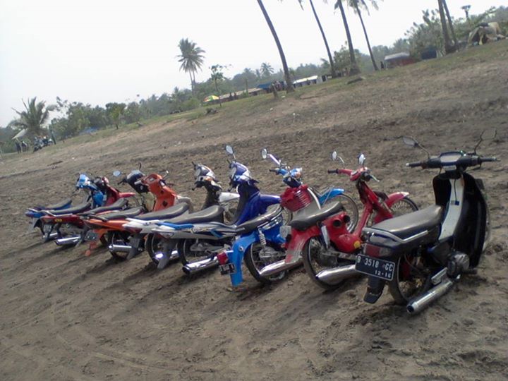 @BensRadio ini komunitas saya <a href="/GOCENG_Club/">GOCENG</a> (Gerombolan Ceper Serpong) Tangerang, Berdiri 29Sep09 <a href="/etnikom/">ETNIKOM</a> #KuisEUI