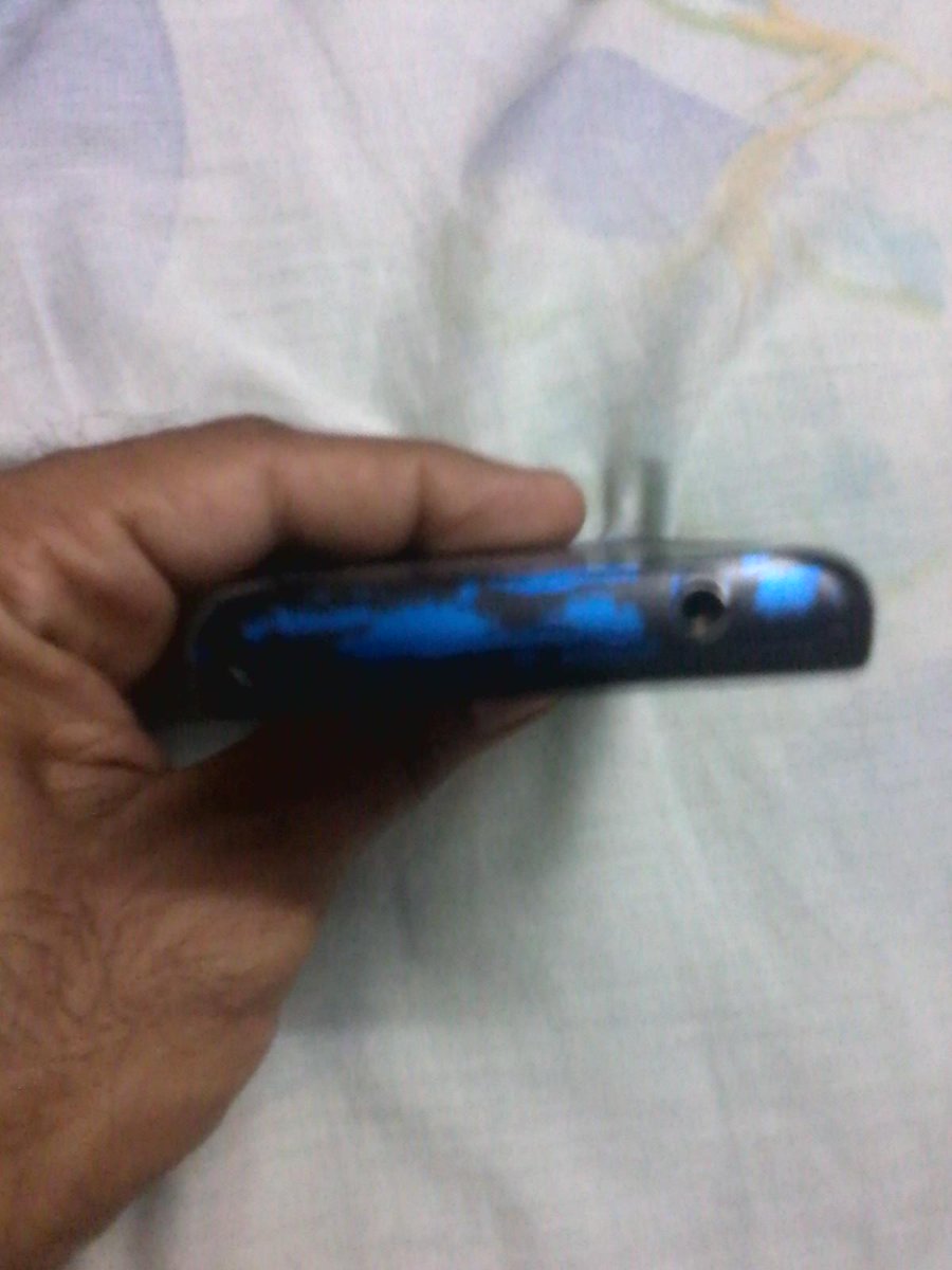 harshalpatel33's tweet image. never &amp;amp; don&apos;t buy from ebay. brand new motorola phone becomes blue colored in 3 days,paisa pay id:38492211800.