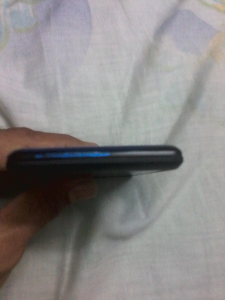 harshalpatel33's tweet image. never &amp;amp; don&apos;t buy from ebay. brand new motorola phone becomes blue colored in 3 days,paisa pay id:38492211800.