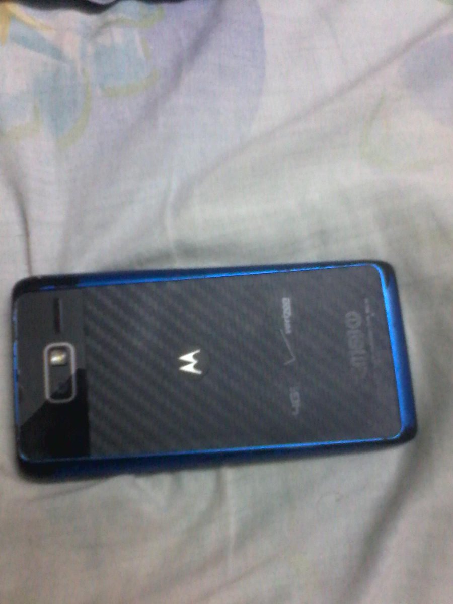 harshalpatel33's tweet image. never &amp;amp; don&apos;t buy from ebay. brand new motorola phone becomes blue colored in 3 days,paisa pay id:38492211800.