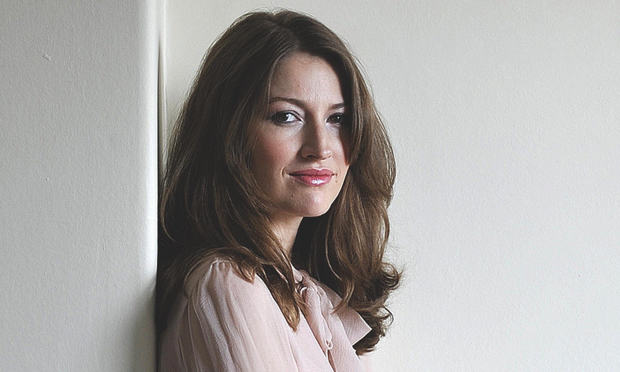  Happy birthday artis cantik asal skotlandia, KELLY MACDONALD 