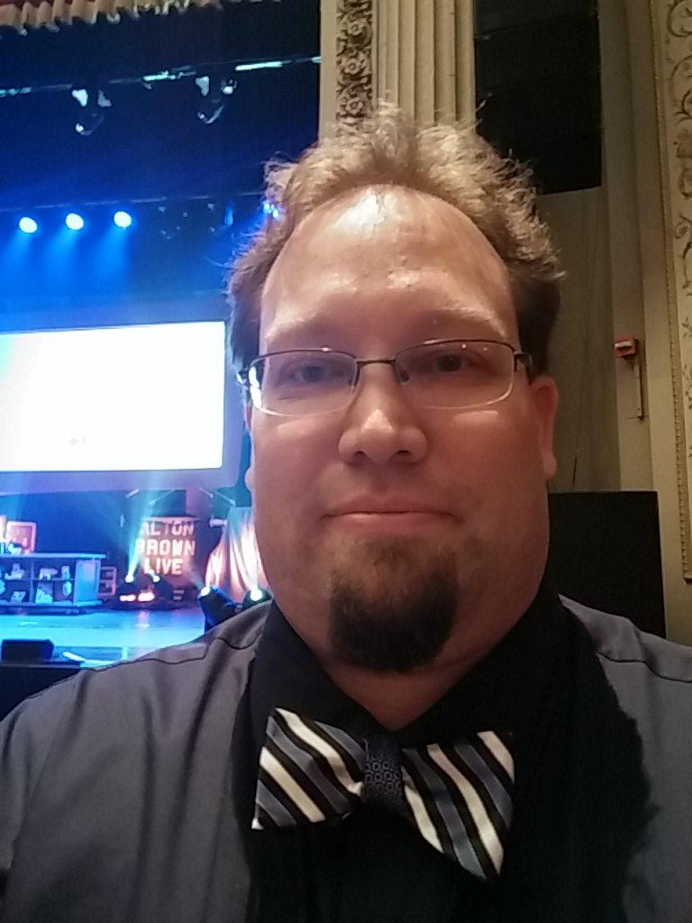 DocJohnson's tweet photo. #AltonBrownLive any other food ideas that you have for a second mythbusters appearance? http://t.co/9GMDUmNf59