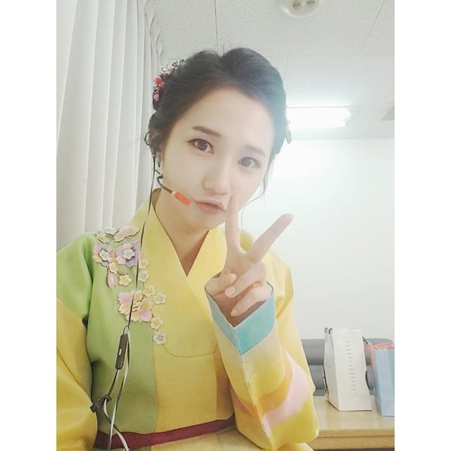 B-gUmHlIQAAi55B.jpg:large