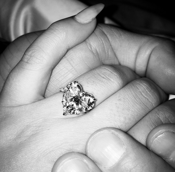 LGMonsterFacts's tweet photo. Lady Gaga won her 6th Grammy award, got engaged, sang for Stevie Wonder and killed it at the Oscars in just 2 weeks. http://t.co/q6rKYoCP1Y