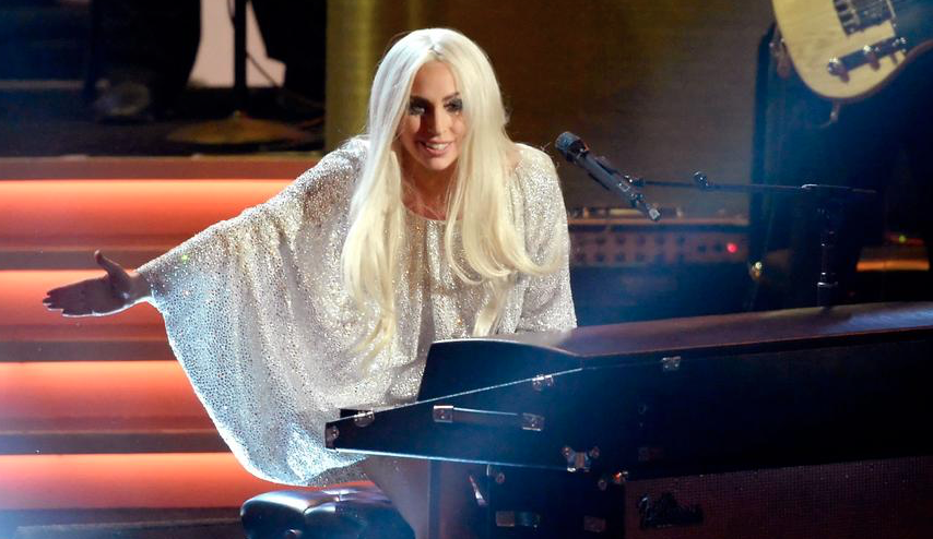 LGMonsterFacts's tweet photo. Lady Gaga won her 6th Grammy award, got engaged, sang for Stevie Wonder and killed it at the Oscars in just 2 weeks. http://t.co/q6rKYoCP1Y