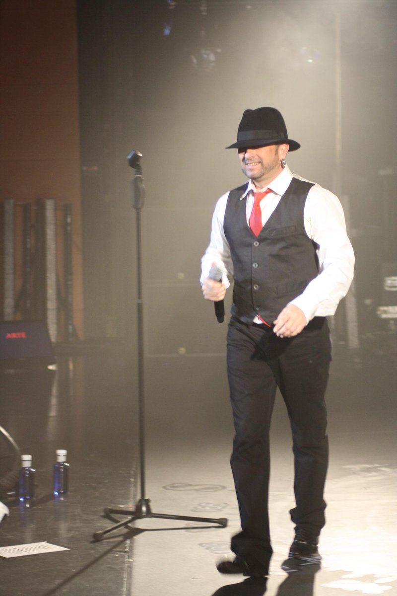 elbarrioficial's tweet photo. #HijoDelLevanteTour #Bilbao http://t.co/eEWNKIMchI