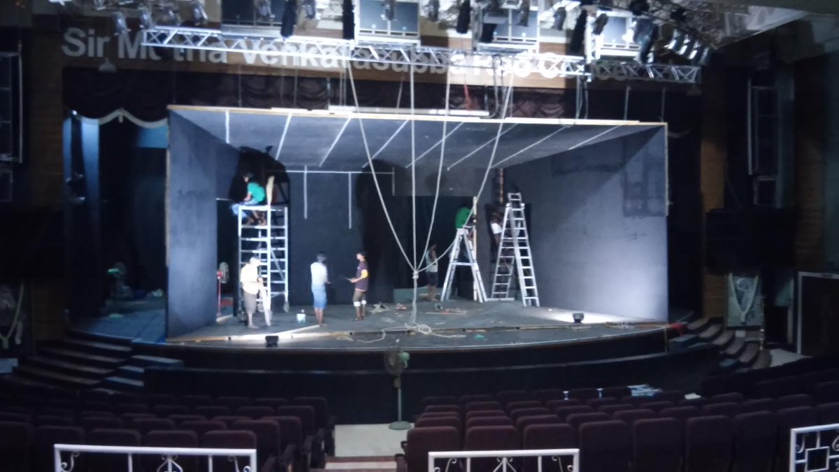 SirMuthaConcert's tweet photo. The show thats has stretched us the most.....Enemy of the People on 24th Feb 2015 http://t.co/LzAoTTv6hy