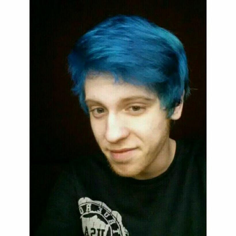 AustinEDesigns's tweet image. @ProSyndicate Hey Tom, my friends and I watch your streams and videos! I support you and your cause so I did this!