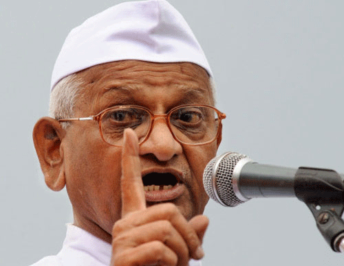 DeccanHerald's tweet photo. #Hazare to meet #ArvindKejriwal over Land ordinance 
Read - http://t.co/Abk66qfu0B #DHPhoto http://t.co/uOOfGMK65J