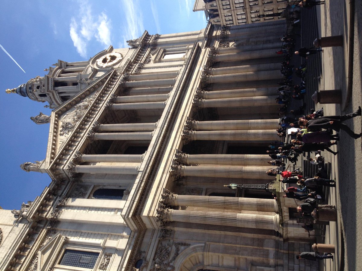 NoJ0bTooSmall's tweet photo. In London on a mini break with my very learned friend and dog trainer to the stars, Harry oneill...St Pauls Cathedral http://t.co/rguWIcum7H