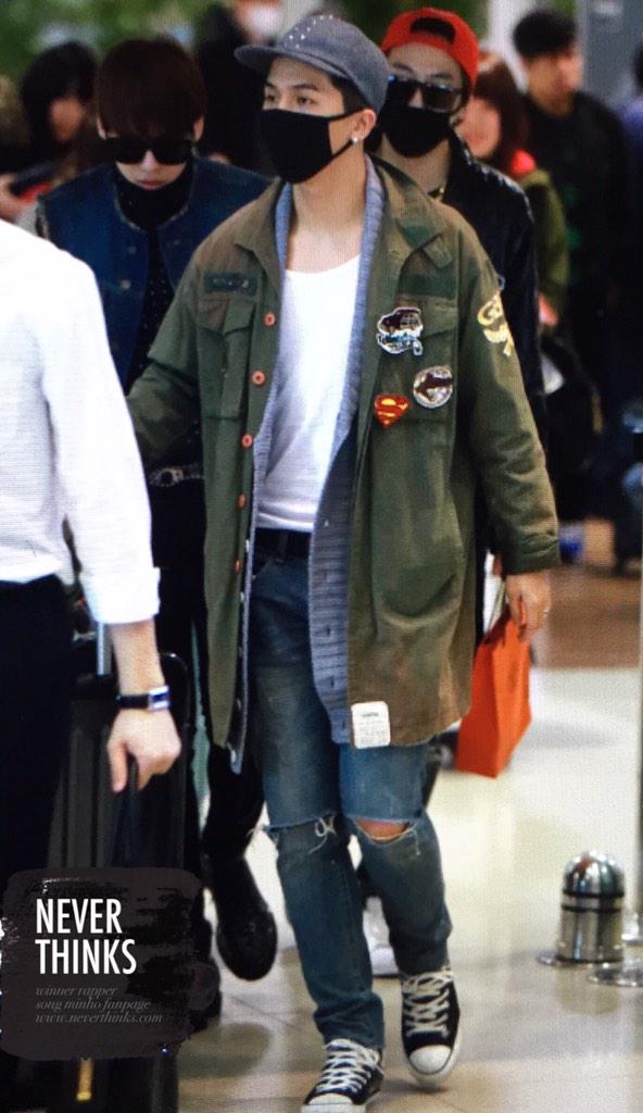 neverthinks_'s tweet photo. [PREVIEW] 150223 인천공항 입국 #송민호 #네띵 전신 심쿵..오늘 정말 이쁘다 http://t.co/jJE041fhdE