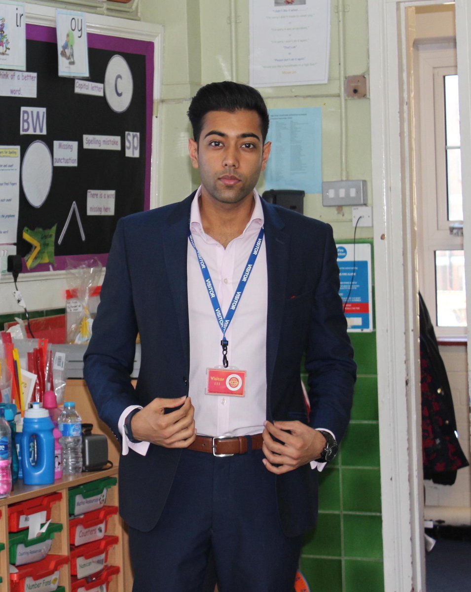 Croydon student launches tutoring company after pals helped him pass A-Levels po.st/gu0lmR <a href="/StudentAchieve/">Students Achieve</a>