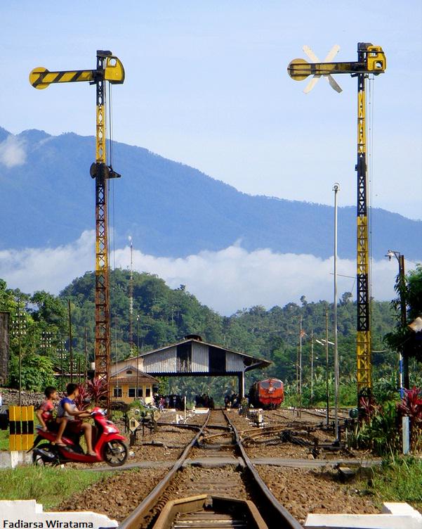 Stasiun Panarukan Terbaru PERKEMBANGAN JALUR MATI PANARUKAN KALISAT - Printable Version