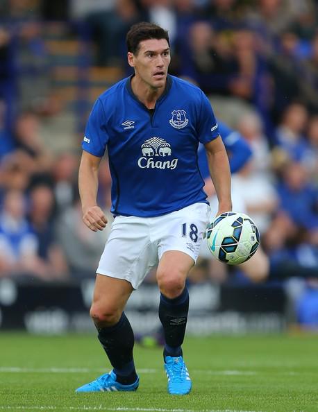   Happy birthday to Gareth Barry. The Everton midfielder turns 34 today. GOD