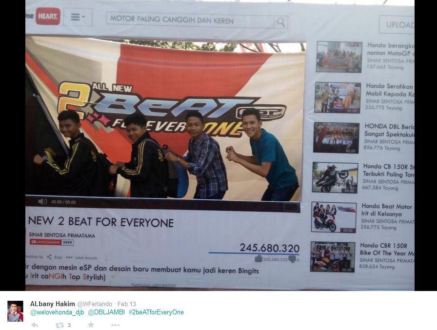 welovehonda_djb's tweet photo. Ini dia pemenang kontes foto di Photobooth Honda di acara #HondaDBL2015 selamat buat @WFerlando menangin Android http://t.co/5ifvp7uYdZ