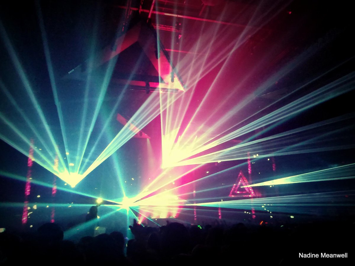 #LG's #SeriousGame winners won a Night of your Life! #ziggodome #gamification #dontletdaddyknow