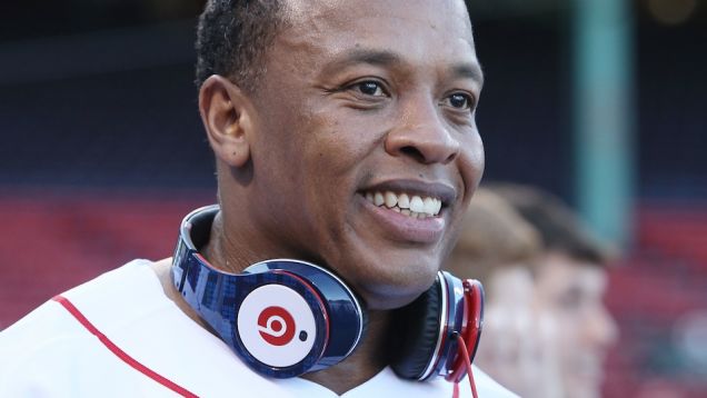 TheBestTechNews's tweet photo. Monster Suing Dr. Dre Over Beats Fiasco - http://t.co/mmrez9xJRe #BeatsElectronics #DreMonster http://t.co/lWRydohuF5