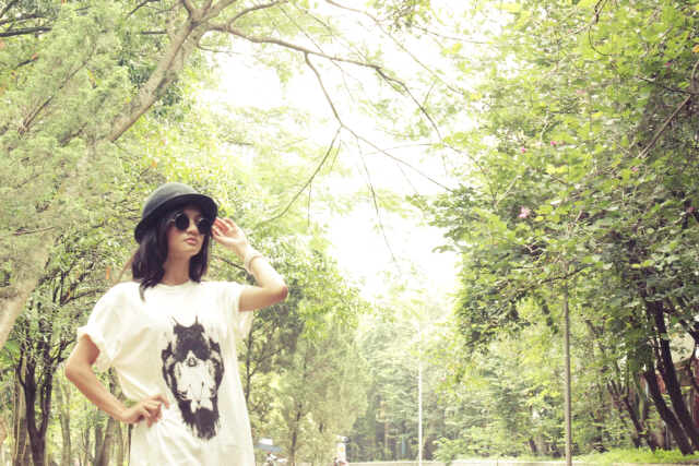 iluminos 'HUSKY'

Price: Rp. 70.000,-
Available Size: L 

"one little, two little, three little Husky.."