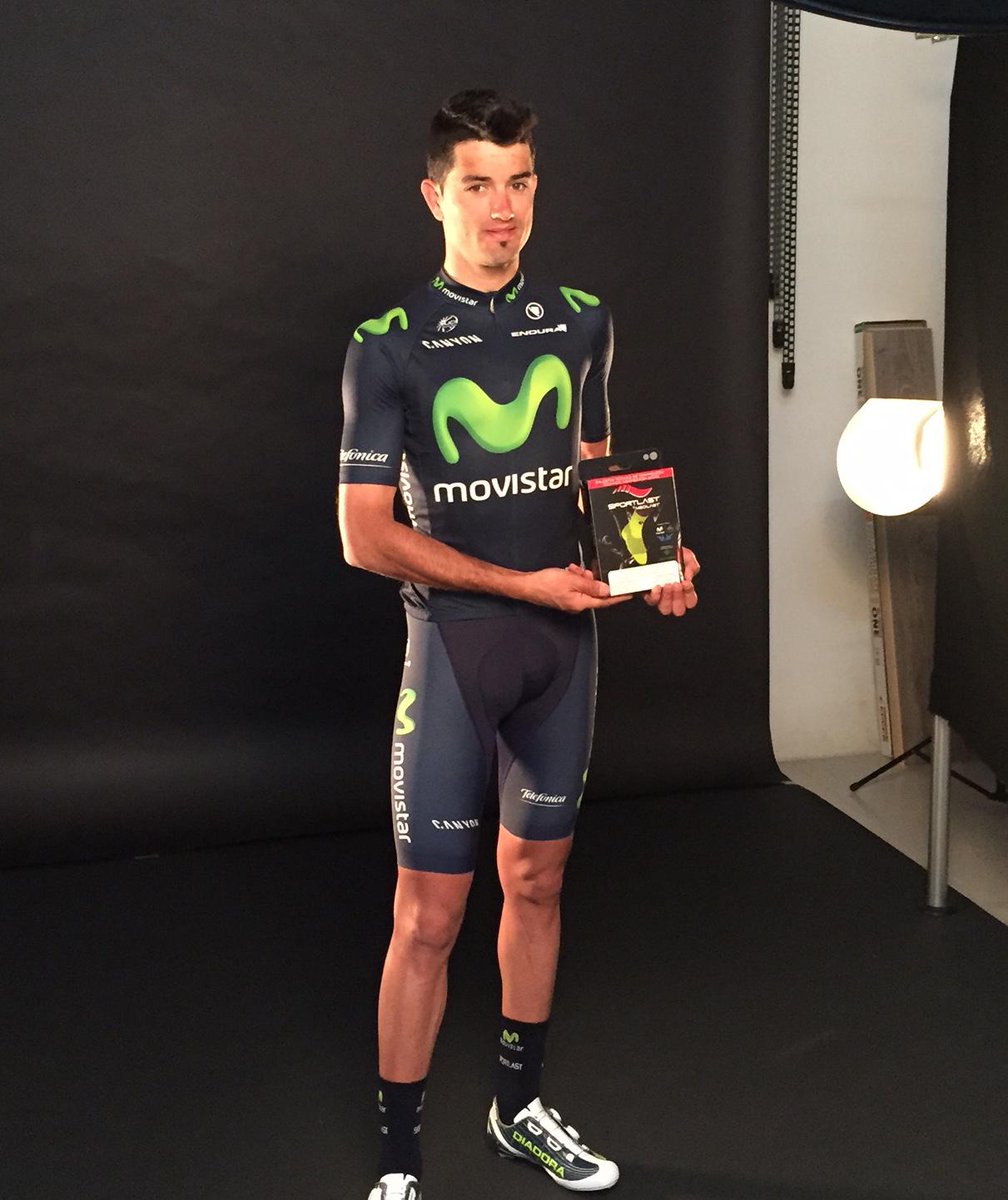 Movistar_Team's tweet photo. Del podio #61RdS, al estudio. @benatintxausti, nueva imagen de los productos de recuperación @Sportlast by Medilast. http://t.co/WK8VcxjpBc