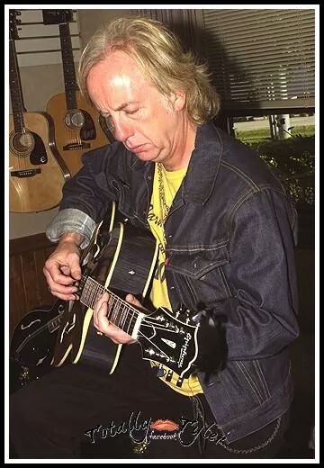 A very great & happy birthday to our Brad Whitford      Last Child:  