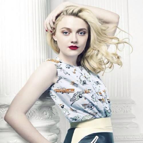 The starlet Dakota Fanning turns 21 today and we wish her a happy birthday!   