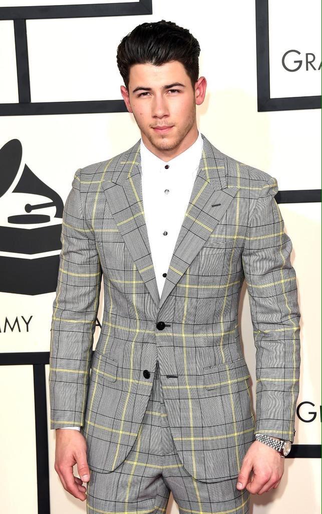 delicatelivie's tweet image. Poste fotos dos seus crush e marque 10 pessoas pra fazer o mesmo com a tag #VoteOneDirection #KCA