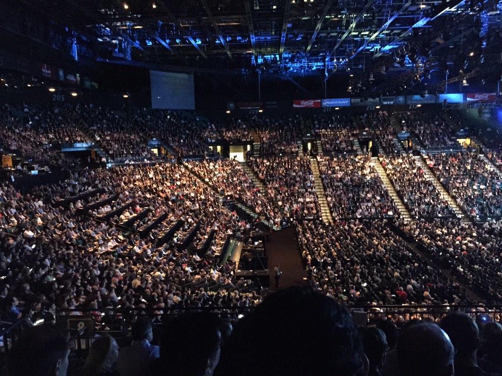 Wowed by the 21,000 people at the #ibminterconnect day 1 general session in Vegas this morning