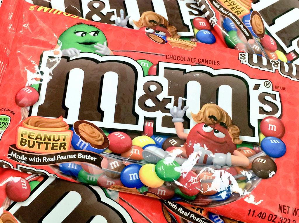 iloveamericandy's tweet photo. ReTweet this to win a BIG bag of #PeanutButter M&amp;Ms posted to your door!

Winner chosen at random on Monday 2nd March http://t.co/JyTOPgq3Ja