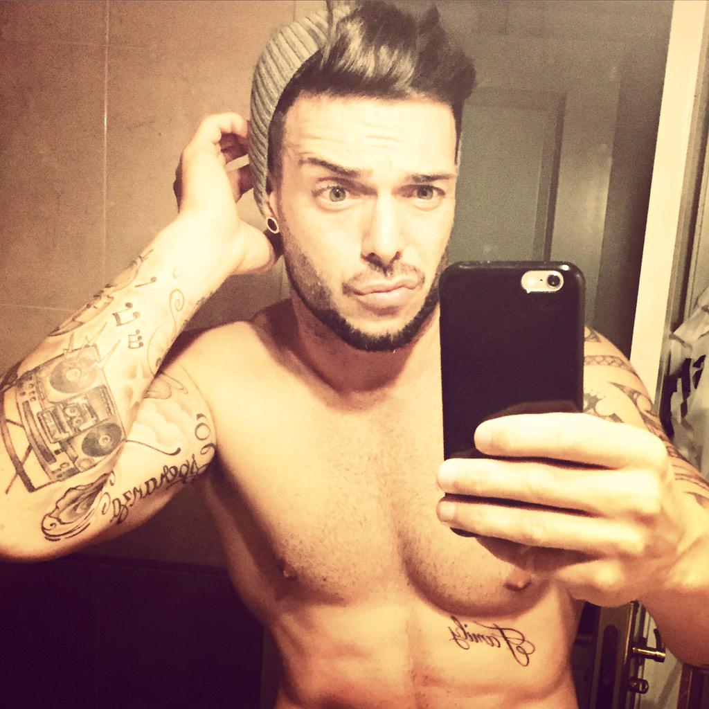 laura_candel's tweet photo. "@Raseloficial: Entrenamos!?💪☀️ http://t.co/za3PLsX8qs" 😍😍😍😍