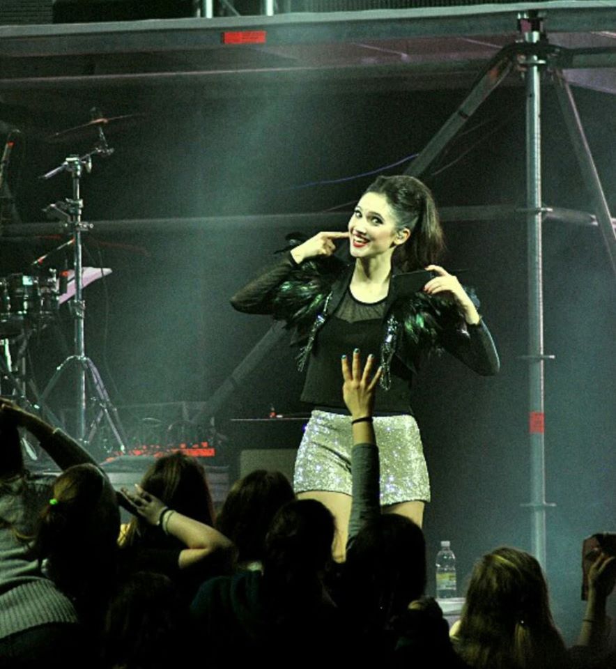 WebMechiniCHI_'s tweet photo. BRILLAS!!😍💘🙌✋💕😆 @lodocomello http://t.co/AeGFGZXEil