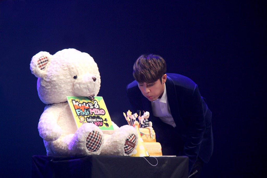 ThanKYU_STAFF's tweet photo. 오늘은 김규종군의 생일입니다! 많은 축하메세지를 보내주세요! 생일축하해요 규종군! #생일축하해김규종 http://t.co/L3L1GdtM3H