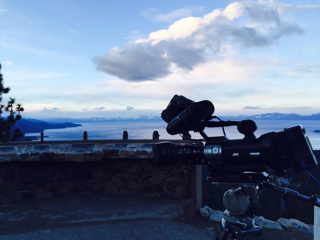 AlpenglowSports's tweet image. #MtFest day three starts with a sick lakeside interview with #MorningsOnFox11 ! #adventuredoneright