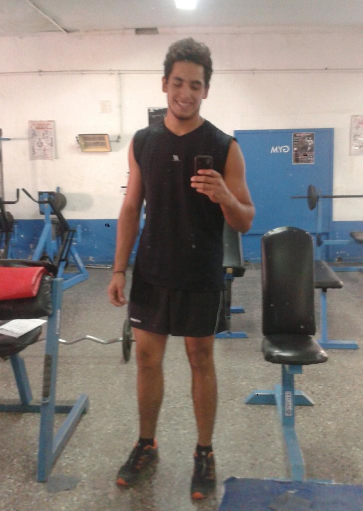 Gaston_Sini's tweet photo. Igual ni quería salir con los abiertos.. Jaja
#goodmorning #QualityGym http://t.co/XcxenCve9u