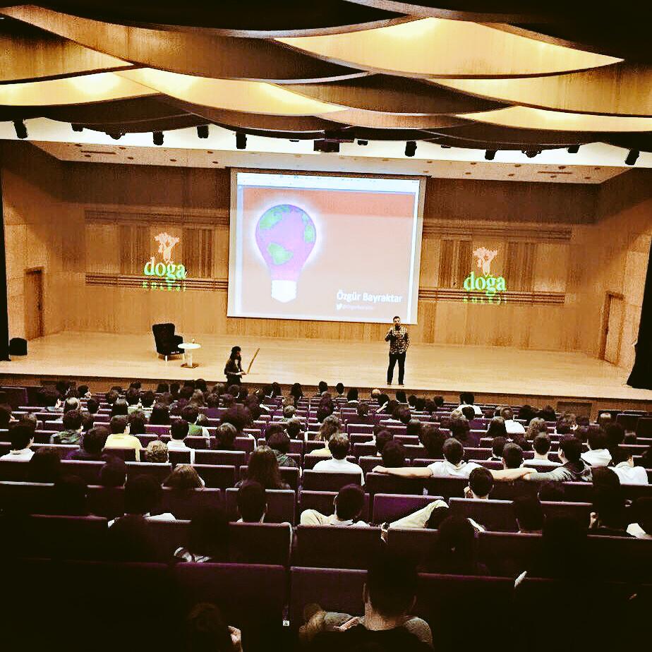 OzgurBayraktar's tweet photo. Acıbadem Doğa Koleji Bilim Okulu'nda 300 genç ile bir aradayız. @Doga_Koleji @BNPVC http://t.co/GmZd4vS9UM