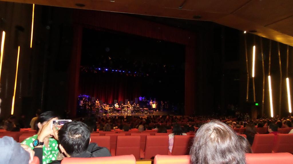 jennhabitan's tweet photo. @MsLeaSalonga the concert was great!!! #JamminForHelp #Brave44 http://t.co/05JBTb8nCX