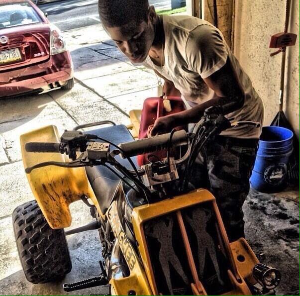 31_Meerzy's tweet image. Young Niggas Love Poppin Bad Bitches &amp;amp; Wheelies #LONGLIVEYAZID #LONGLIVEDAME #BROTHERS4EVER