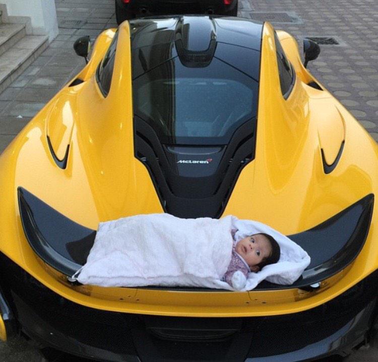 WallacePJW's tweet image. This is the real reason that the McLaren P1 couldn't do a lap yesterday at #TopGear...Race Mode unable to engage!