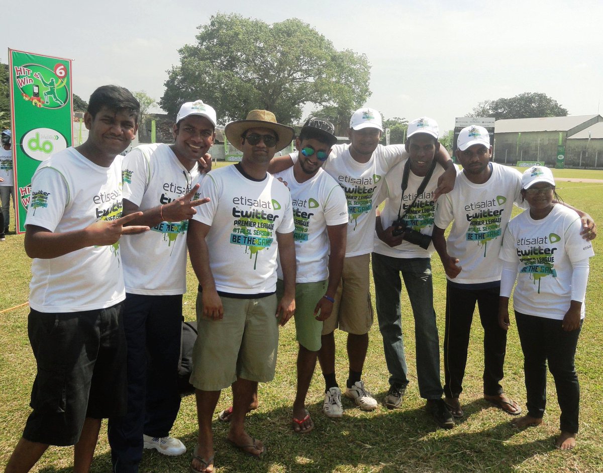SriLankaTweet's tweet photo. Had a Great Time with these Tweeps yesterday at @EtisalatSL #TPLSL  !!! Cheerz @EhindasXi Team #LKA #SriLanka http://t.co/n95eo3gzko