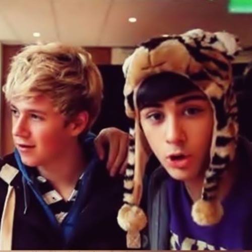 votezaynajas's tweet image. RT PRA AJUDAR NA VOTAÇÃO #Vote1DUK #KCA