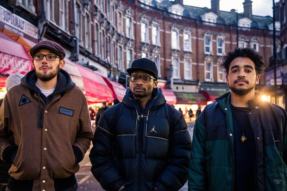 ClashMagazine's tweet photo. Premiere: deft, left field hip hop from Brixton, check out @MNSTRPLAYGROUND w/ 'Our Time'. http://t.co/UubEaJpsiU http://t.co/8aMt194P0i